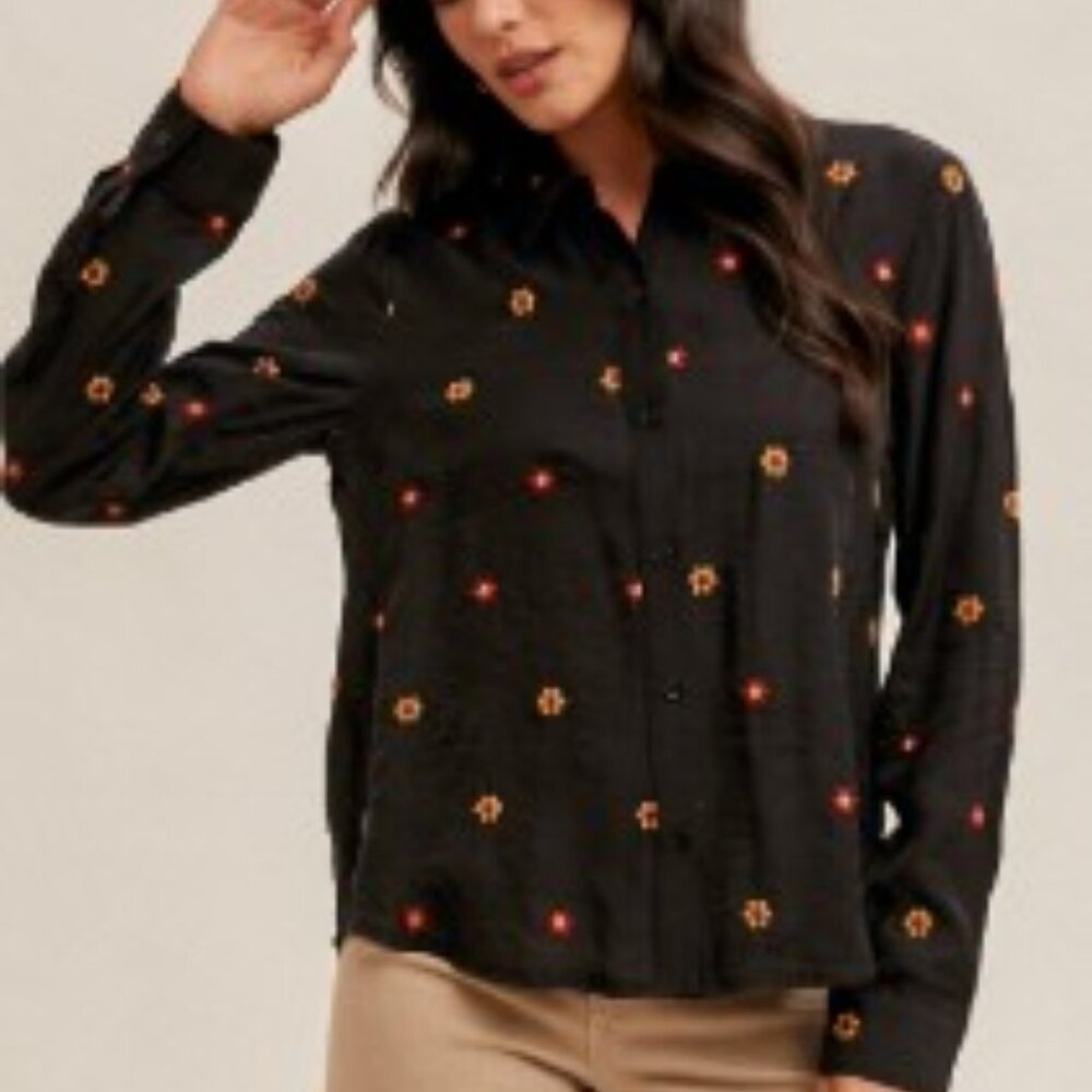 Hem and thread floral embroidered button down crinkle shirt - NWT